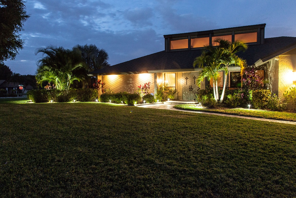 Cape Coral Landscape Lighting And Outdoor Illumination Design Installation And Repair