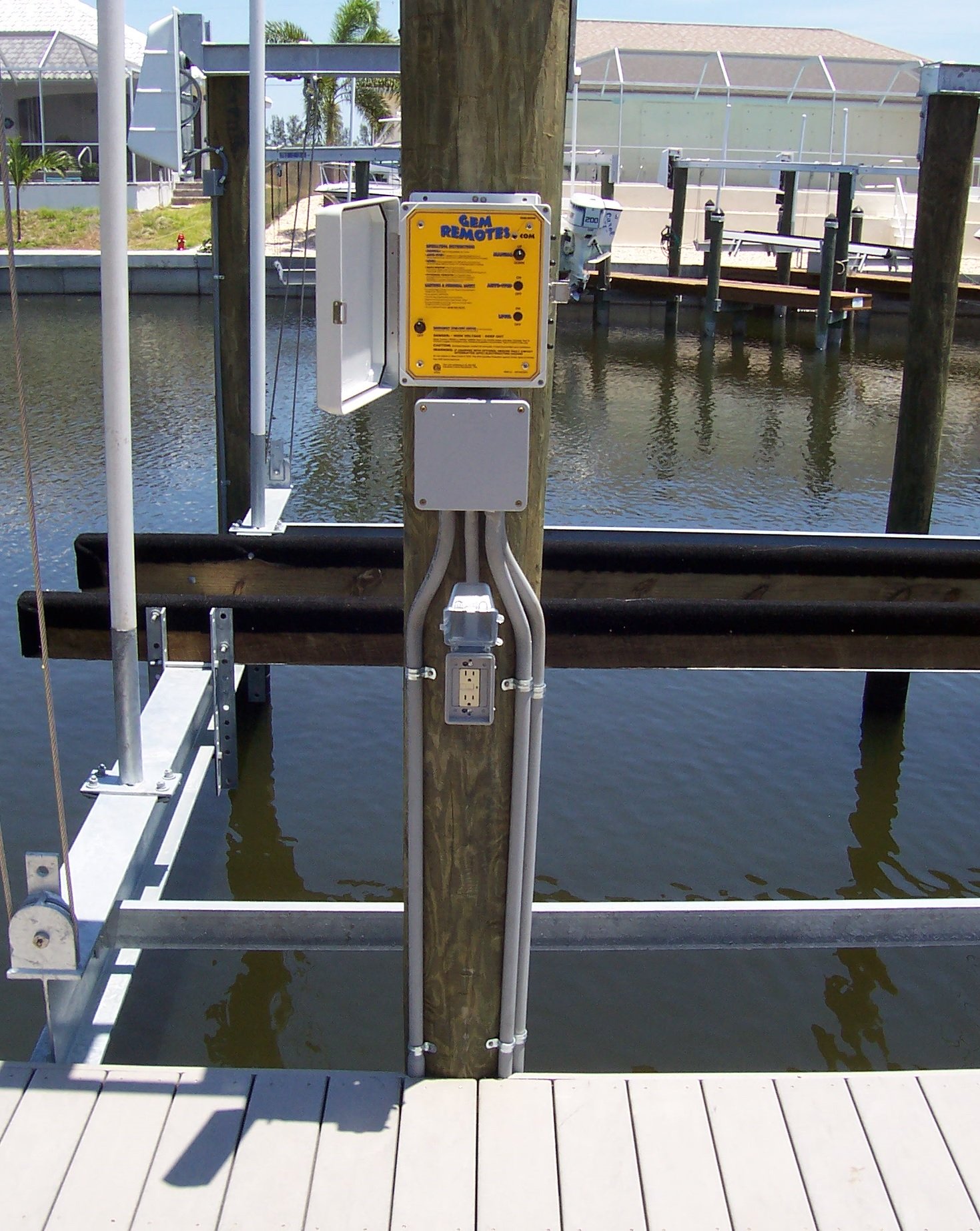 Largo boat lift gem remotes control sales service installation